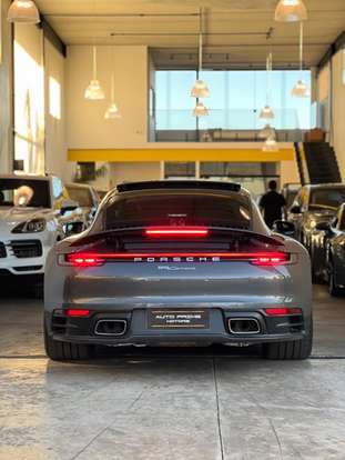 PORSCHE-911-2021