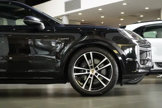PORSCHE-CAYENNE-2026
