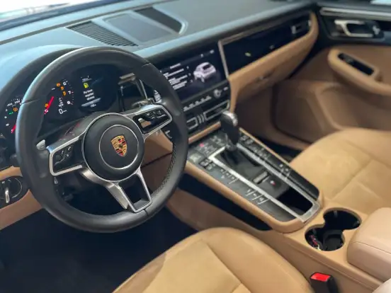 PORSCHE-MACAN-2.0 16V GASOLINA 4P AUTOMÁTICO PORSCHE-MACAN-2021