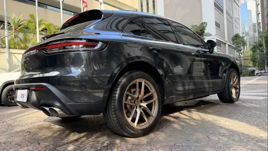 PORSCHE-MACAN-2024
