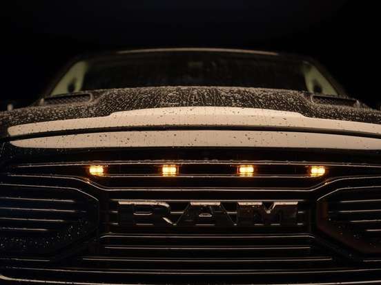 RAM-1500-5.7 V8 GASOLINA REBEL CD 4X4 AUTOMÁTICO RAM-1500-2022