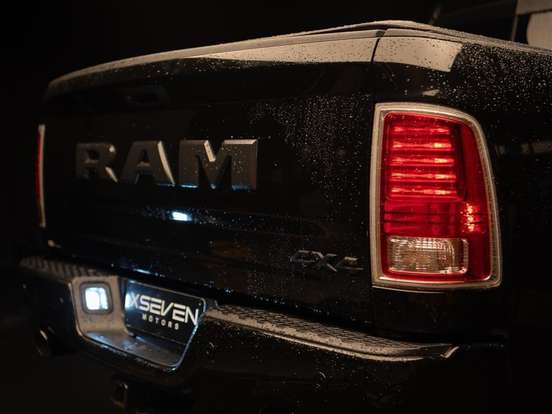 RAM-1500-5.7 V8 GASOLINA REBEL CD 4X4 AUTOMÁTICO RAM-1500-2022