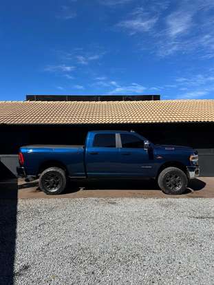 RAM-2500-6.7 I6 TURBO DIESEL LARAMIE CD 4X4 AUTOMÁTICO RAM-2500-2023