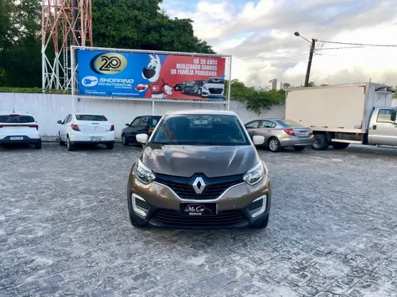 RENAULT CAPTUR 1.6 16V SCE FLEX LIFE X-TRONIC RENAULT CAPTUR 1.6 16V SCE FLEX LIFE X-TRONIC