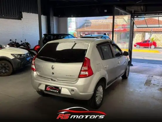 RENAULT-SANDERO-1.6 PRIVILÉGE 16V FLEX 4P AUTOMÁTICO RENAULT-SANDERO-2012