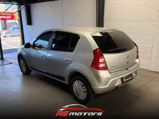RENAULT-SANDERO-1.6 PRIVILÉGE 16V FLEX 4P AUTOMÁTICO RENAULT-SANDERO-2012