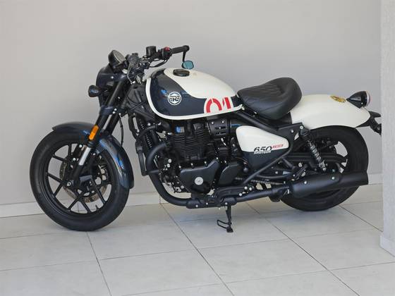 ROYAL ENFIELD SHOTGUN 650 STENCIL WHITE 