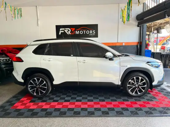 TOYOTA-COROLLA CROSS-2023