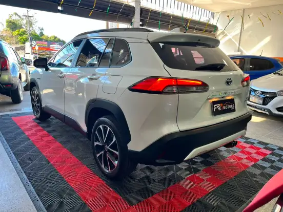 TOYOTA-COROLLA CROSS-2023