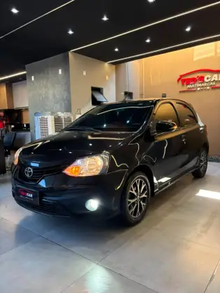 TOYOTA ETIOS 1.5 PLATINUM 16V FLEX 4P AUTOMÁTICO TOYOTA ETIOS 1.5 PLATINUM 16V FLEX 4P AUTOMÁTICO