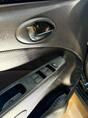 TOYOTA-ETIOS-2016