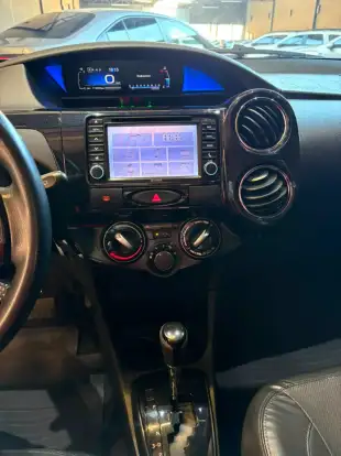 TOYOTA-ETIOS-2016