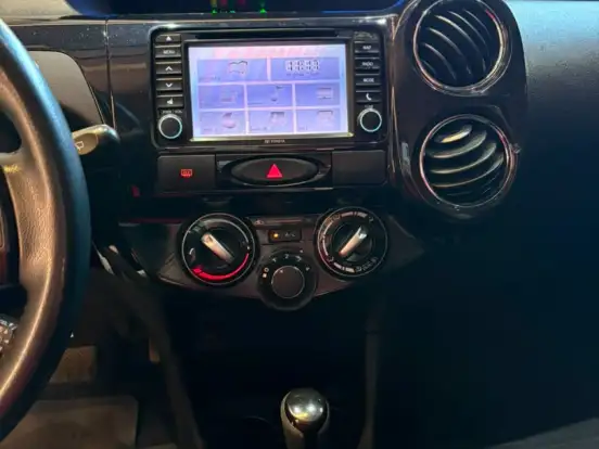 TOYOTA-ETIOS-1.5 PLATINUM 16V FLEX 4P AUTOMÁTICO TOYOTA-ETIOS-2016