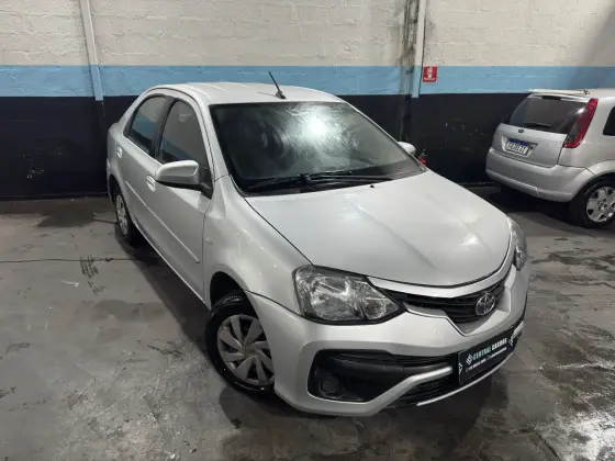 TOYOTA ETIOS 1.5 XS SEDAN 16V FLEX 4P AUTOMÁTICO TOYOTA ETIOS 1.5 XS SEDAN 16V FLEX 4P AUTOMÁTICO