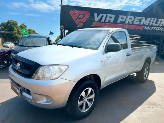 TOYOTA HILUX 2.5 STD 4X4 CS 16V TURBO DIESEL 2P MANUAL