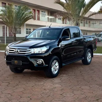 TOYOTA HILUX 2.7 SR 4X2 CD 16V FLEX 4P AUTOMÁTICO TOYOTA HILUX 2.7 SR 4X2 CD 16V FLEX 4P AUTOMÁTICO