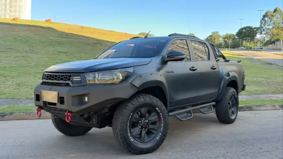 TOYOTA HILUX 2.7 SR 4X2 CD 16V FLEX 4P AUTOMÁTICO TOYOTA HILUX 2.7 SR 4X2 CD 16V FLEX 4P AUTOMÁTICO