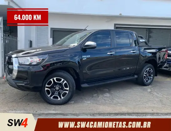 TOYOTA HILUX 2.7 VVT-i FLEX CD SRV 4X4 AUTOMÁTICO TOYOTA HILUX 2.7 VVT-i FLEX CD SRV 4X4 AUTOMÁTICO