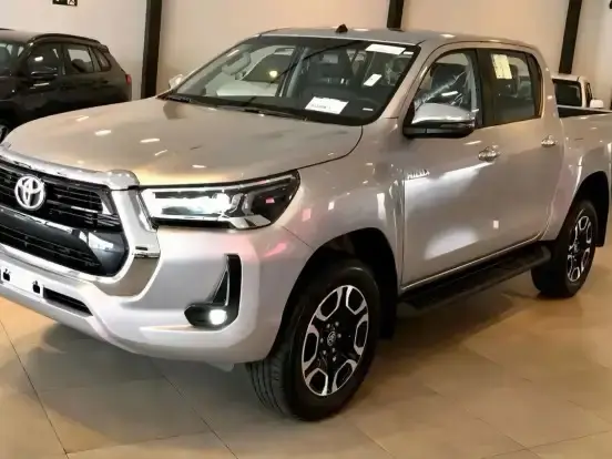 TOYOTA HILUX 2.8 D-4D TURBO DIESEL CD SRV 4X4 AUTOMÁTICO TOYOTA HILUX 2.8 D-4D TURBO DIESEL CD SRV 4X4 AUTOMÁTICO