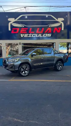 TOYOTA HILUX 2.8 SRX 4X4 CD 16V DIESEL 4P AUTOMÁTICO TOYOTA HILUX 2.8 SRX 4X4 CD 16V DIESEL 4P AUTOMÁTICO