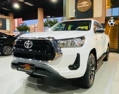 TOYOTA HILUX 2.8 D-4D TURBO DIESEL CD SRV 4X4 AUTOMÁTICO TOYOTA HILUX 2.8 D-4D TURBO DIESEL CD SRV 4X4 AUTOMÁTICO