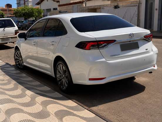 TOYOTA-COROLLA-2023
