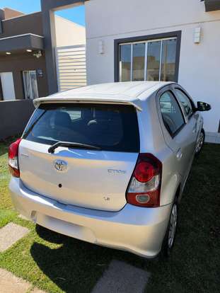 TOYOTA-ETIOS-2020