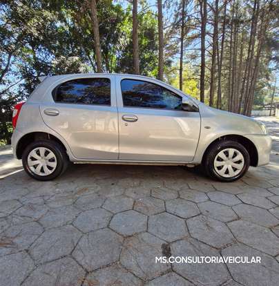 TOYOTA-ETIOS-2014