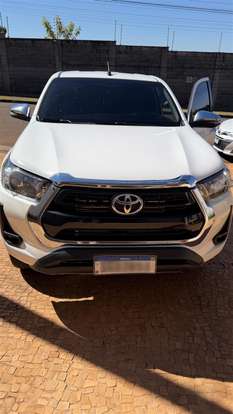 TOYOTA-HILUX-2022