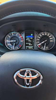 TOYOTA-HILUX-2.8 D-4D TURBO DIESEL CD SRV 4X4 AUTOMÁTICO TOYOTA-HILUX-2022