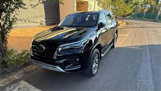 TOYOTA-HILUX SW4-2022