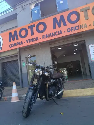 TRIUMPH BONNEVILLE T100 BLACK 900 TRIUMPH BONNEVILLE T100 BLACK 900