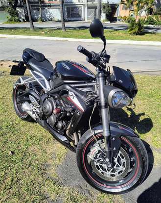 TRIUMPH-STREET TRIPLE 765 RS-2018