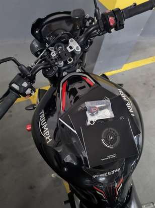 TRIUMPH-STREET TRIPLE 765 RS TRIUMPH-STREET TRIPLE 765 RS-2018