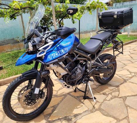 TRIUMPH TIGER 800 XCX 