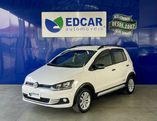 VOLKSWAGEN FOX 1.0 MPI TRACK 12V FLEX 4P MANUAL VOLKSWAGEN FOX 1.0 MPI TRACK 12V FLEX 4P MANUAL