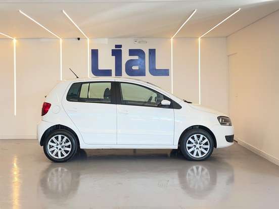 VOLKSWAGEN-FOX-1.6 MI 8V FLEX 4P MANUAL VOLKSWAGEN-FOX-2012