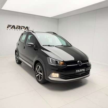 VOLKSWAGEN-FOX-2020