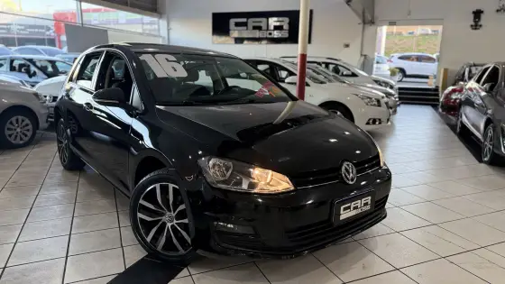 VOLKSWAGEN GOLF 1.6 MSI COMFORTLINE 16V TOTAL FLEX 4P MANUAL VOLKSWAGEN GOLF 1.6 MSI COMFORTLINE 16V TOTAL FLEX 4P MANUAL
