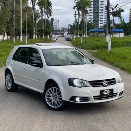 VOLKSWAGEN GOLF 2.0 MI SPORTLINE 8V FLEX 4P TIPTRONIC VOLKSWAGEN GOLF 2.0 MI SPORTLINE 8V FLEX 4P TIPTRONIC