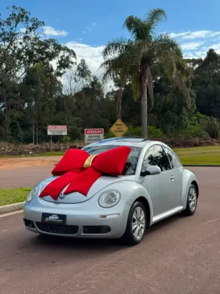 VOLKSWAGEN NEW BEETLE 2.0 MI 8V GASOLINA 2P AUTOMÁTICO VOLKSWAGEN NEW BEETLE 2.0 MI 8V GASOLINA 2P AUTOMÁTICO