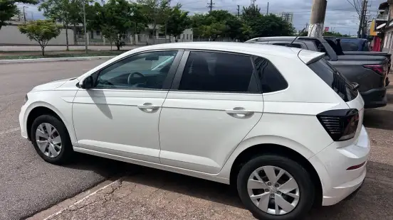 VOLKSWAGEN-POLO-2023