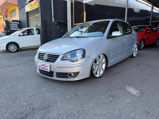 VOLKSWAGEN POLO SEDAN 1.6 8V GASOLINA 4P MANUAL