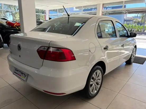 VOLKSWAGEN-VOYAGE-2022