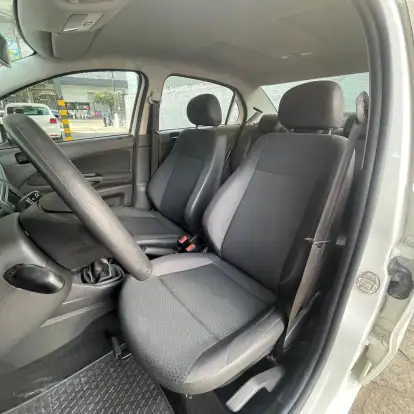 VOLKSWAGEN-VOYAGE-2021