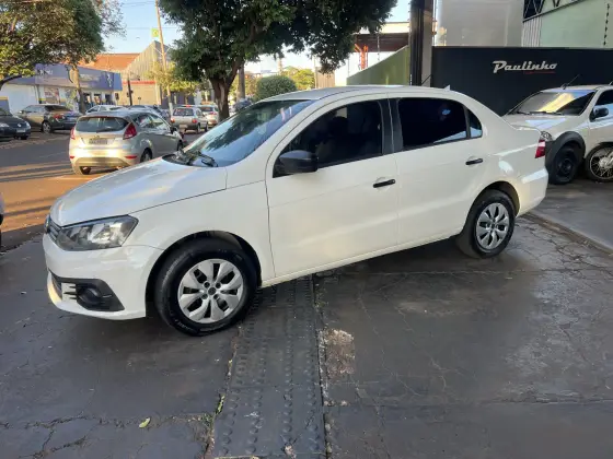 VOLKSWAGEN VOYAGE 1.6 MSI TOTALFLEX COMFORTLINE 4P MANUAL VOLKSWAGEN VOYAGE 1.6 MSI TOTALFLEX COMFORTLINE 4P MANUAL