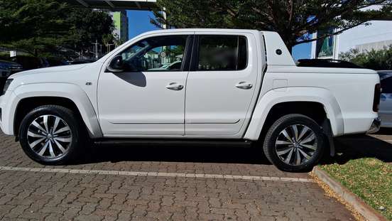 VOLKSWAGEN-AMAROK-2019
