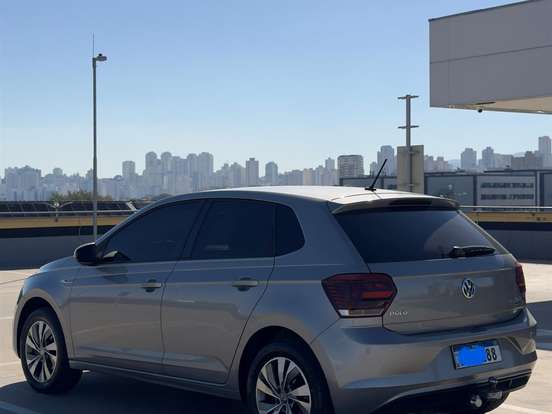 VOLKSWAGEN-POLO-1.0 200 TSI COMFORTLINE AUTOMÁTICO VOLKSWAGEN-POLO-2018