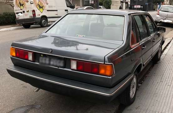VOLKSWAGEN-SANTANA-1986