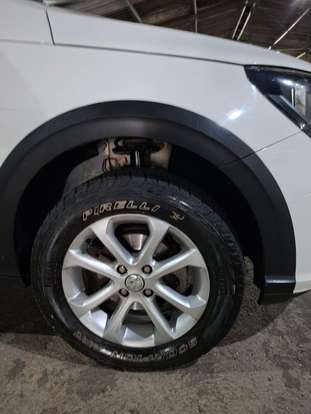 VOLKSWAGEN-SAVEIRO-1.6 MSI TRENDLINE CS 8V FLEX 2P MANUAL VOLKSWAGEN-SAVEIRO-2017